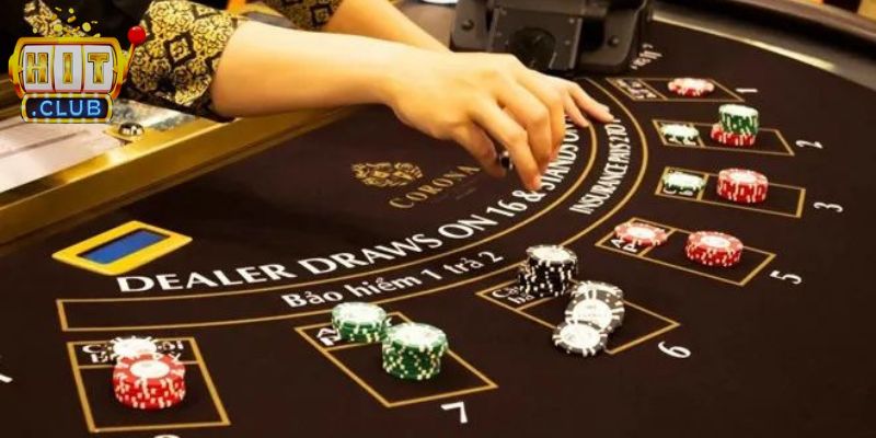 Sâm lốc online Hitclub tuân thủ lượt rõ ràng luân chuyển mạch lạc